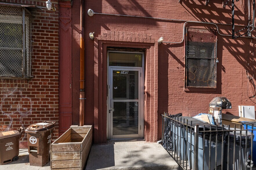 More Photos Of 159 Graham Ave, Brooklyn Apartments For Sale