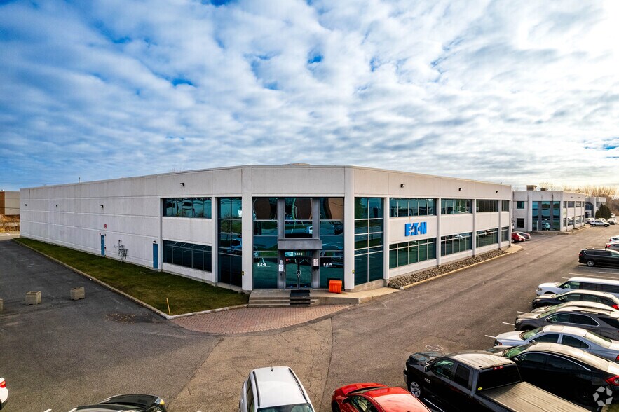 More Photos Of 1300-1410 Av 55E, Montréal Flex For Lease