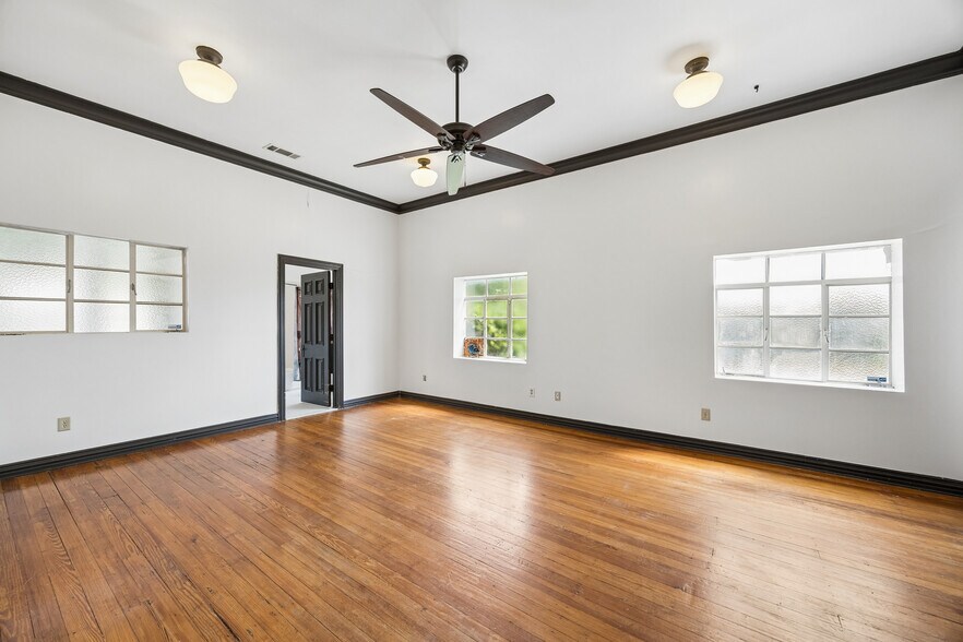 More Photos Of 2602 Kings Rd, Dallas Religious Facility For Sale