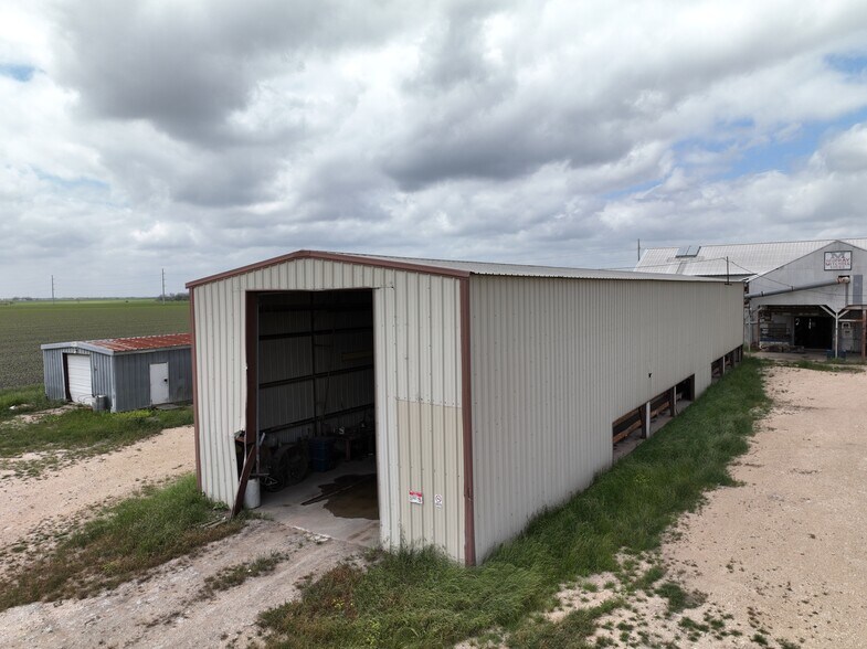 More Photos Of 24301 US-79, Thrall Land For Sale