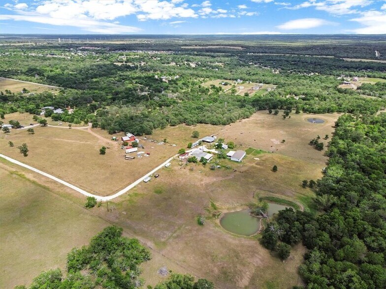 More Photos Of 480 Grandpa rd, Dale Land For Lease