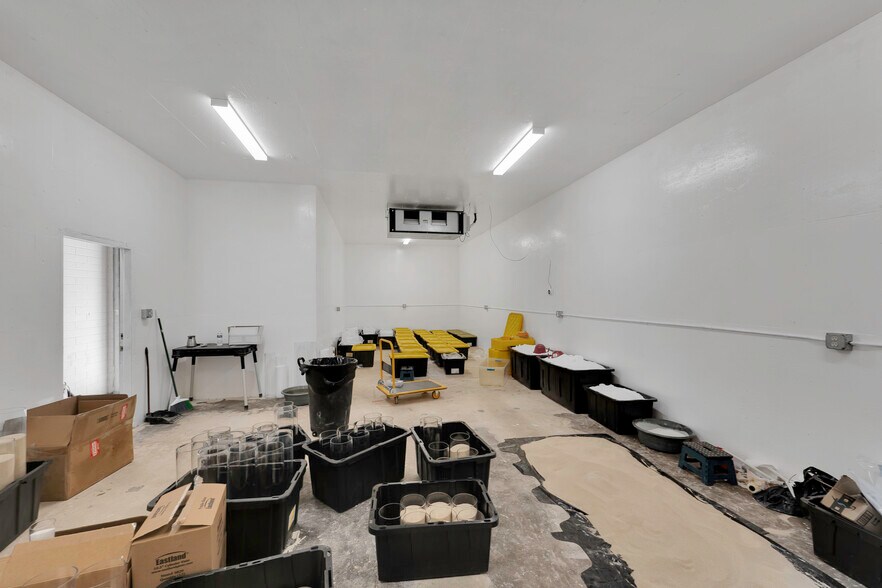 More Photos Of 6617 San Fernando Rd, Glendale Warehouse For Sale