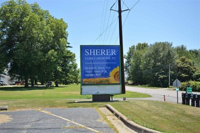 More Photos Of 7240 S US 231, Huntingburg Medical For Lease