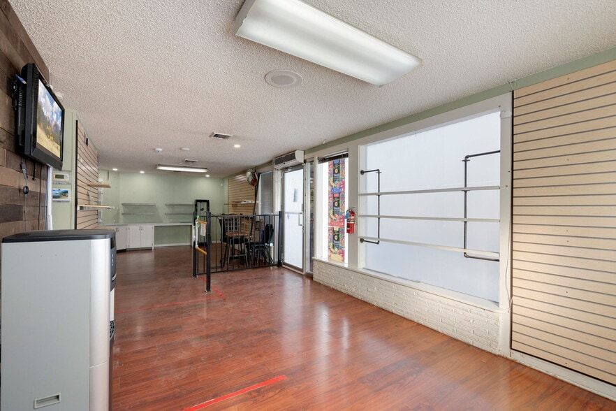 More Photos Of 2515 7th Ave, Garden City Warehouse For Lease