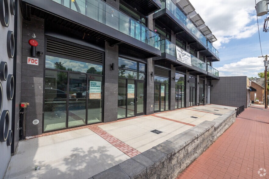 More Photos Of 523-531 Middle Neck Rd, Great Neck Multifamily For Sale