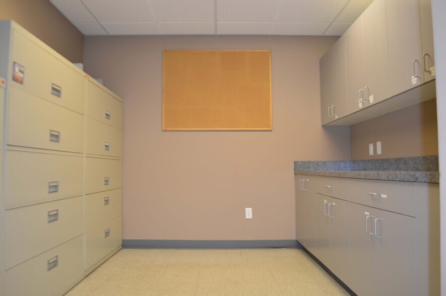 More Photos Of 4475 W 58th Ave, Arvada Light Distribution For Sale