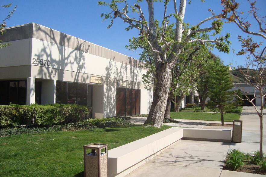 More Photos Of 25570 Rye Canyon Rd, Valencia Warehouse For Lease