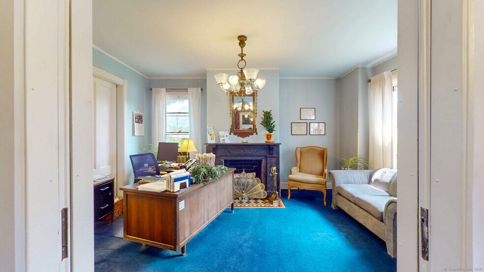 More Photos Of 8 W High St, East Hampton Office For Sale