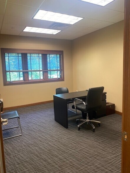 More Photos Of 2774 Commerce Dr NW, Rochester Office For Lease
