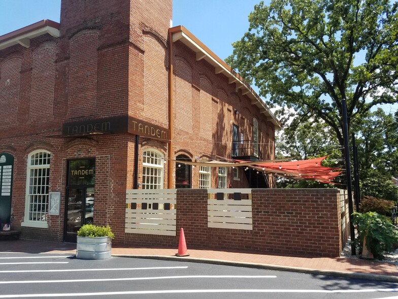 More Photos Of 200 N Greensboro St, Carrboro General Retail For Lease