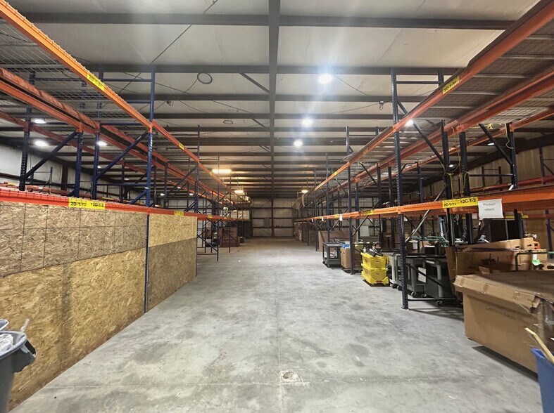More Photos Of 4748 Sherwood Ln, Houston Warehouse For Lease