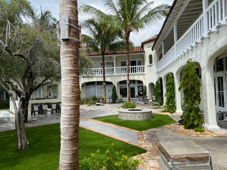 Primary Photo Of 901 Progresso Dr, Fort Lauderdale Office Residential For Lease