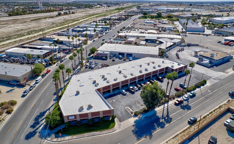More Photos Of 45116 Commerce St, Indio Service For Sale