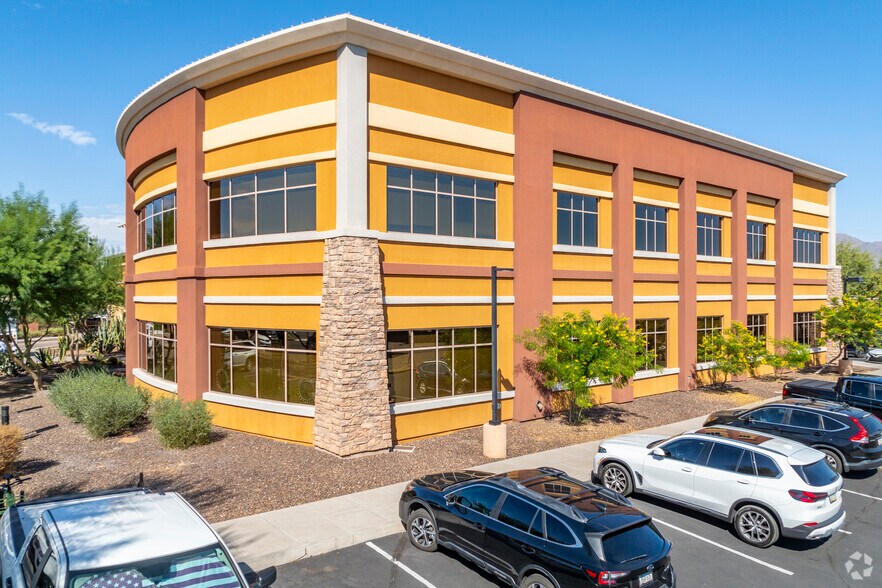 More Photos Of 9375 E Shea Blvd, Scottsdale Coworking Space