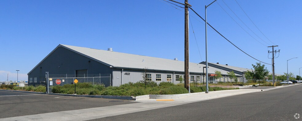 More Photos Of 4522 Parker Ave, Mcclellan Warehouse For Lease