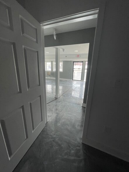 More Photos Of 3447-61 Richmond St, Philadelphia Showroom For Sale