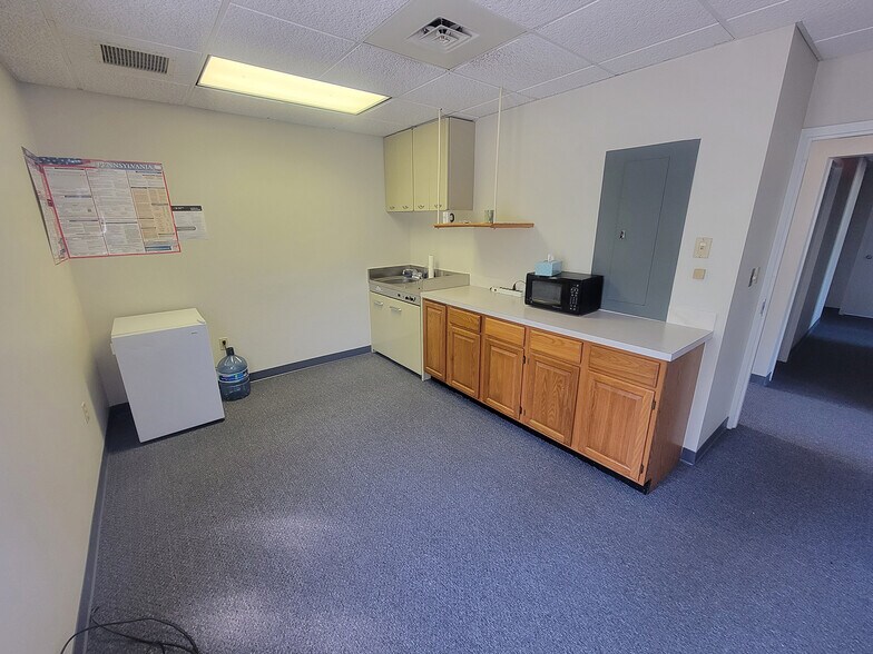 More Photos Of 37 Mill Creek, East Stroudsburg Office For Lease