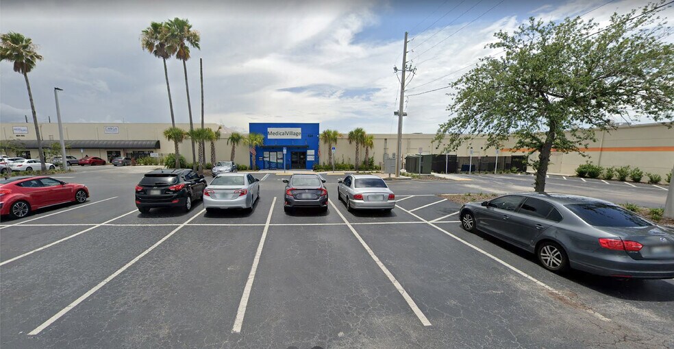 More Photos Of 800-840 Mercy Dr, Orlando Medical For Lease