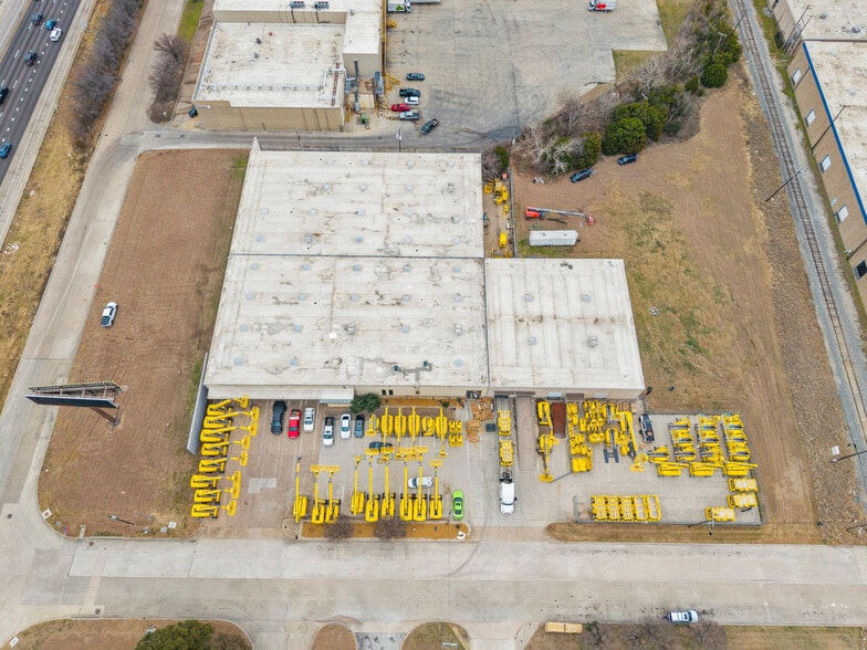 More Photos Of 924 111th St, Arlington Distribution For Lease