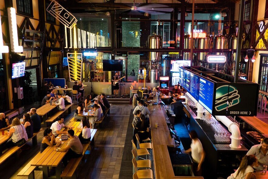 More Photos Of 97 E 2nd Ave, Vancouver Restaurant For Sale