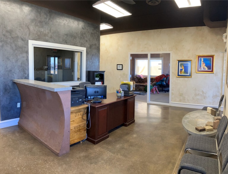 More Photos Of 2200 Garden Ln, Midland Service For Sale