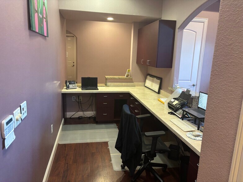 More Photos Of 3912 North Tarrant Pky, Fort Worth Medical For Lease