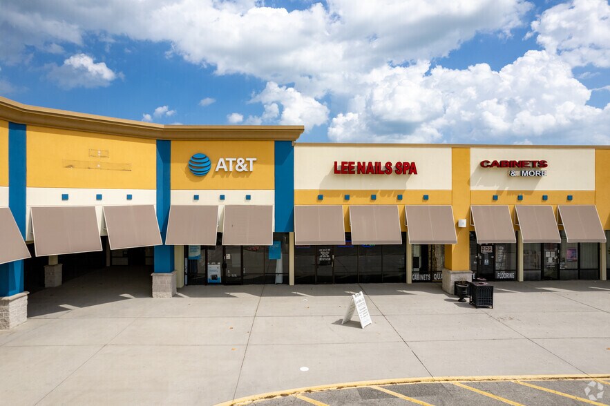 More Photos Of 204-284 E Eau Gallie Blvd, Indian Harbour Beach General Retail For Lease