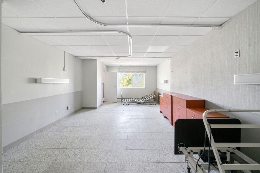 More Photos Of 1123 Rockdale Ave, New Bedford Rehabilitation Center For Sale