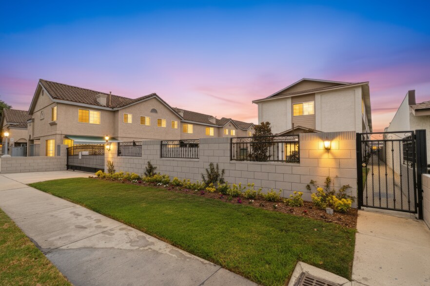 More Photos Of 15531 Woodruff Ave, Bellflower Apartments For Sale