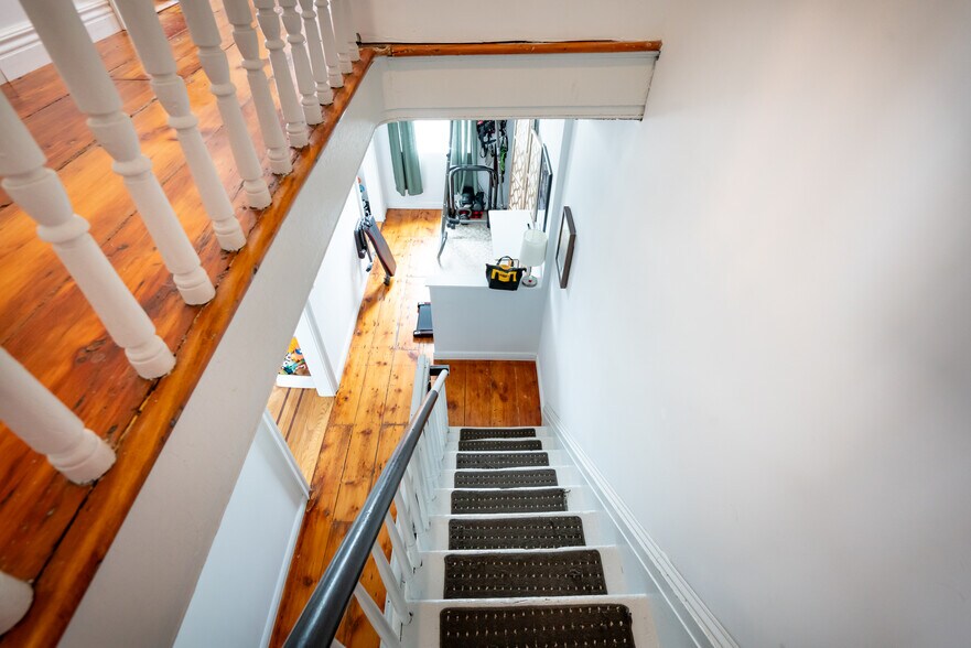 More Photos Of 121 Montgomery St, Newburgh Apartments For Sale