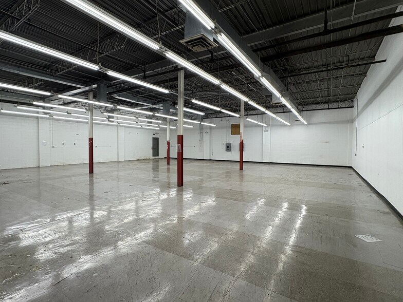 More Photos Of 49 Virginia Ave, Uniontown Warehouse For Lease