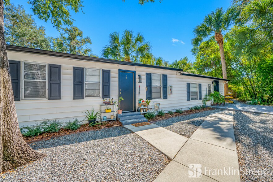 More Photos Of 1705 Apache Trl, Clearwater Multifamily For Sale