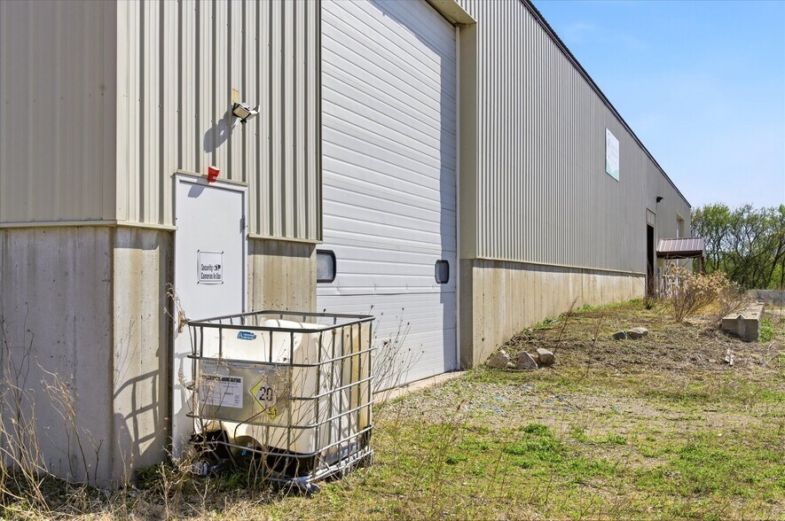 More Photos Of 24104 755th Ave, Albert Lea Warehouse For Sale