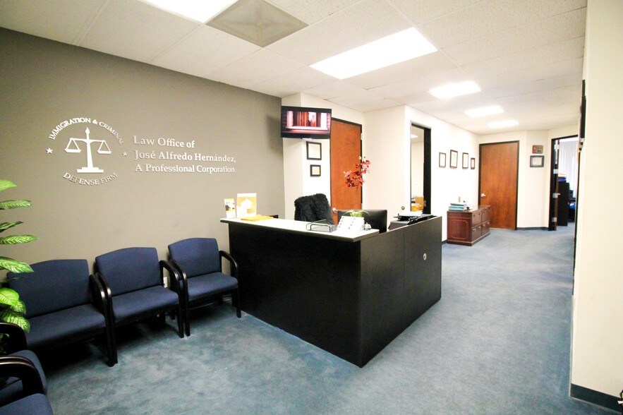 More Photos Of 2333 N Broadway, Santa Ana Office For Lease