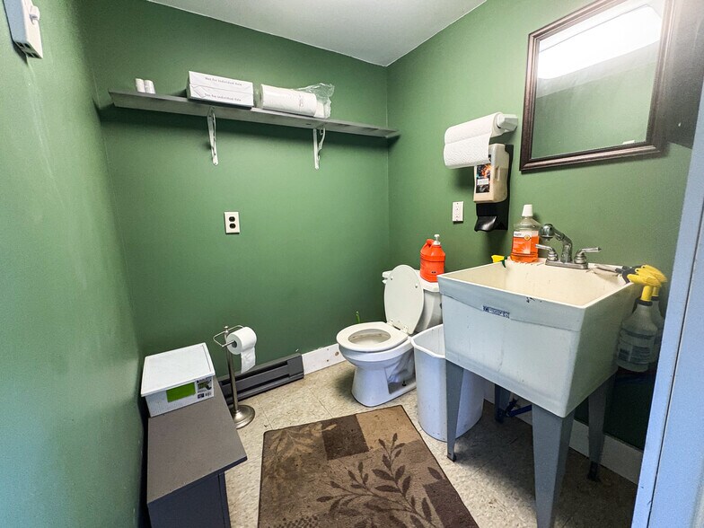 More Photos Of 3867 Seneca Tpke, Canastota Warehouse For Sale