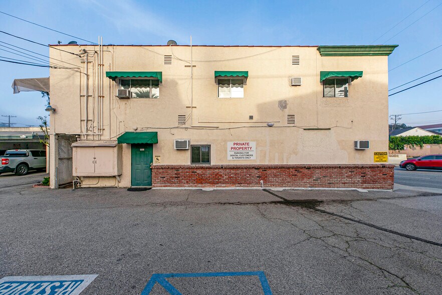 More Photos Of 1140 E Chevy Chase Dr, Glendale Office Residential For Sale