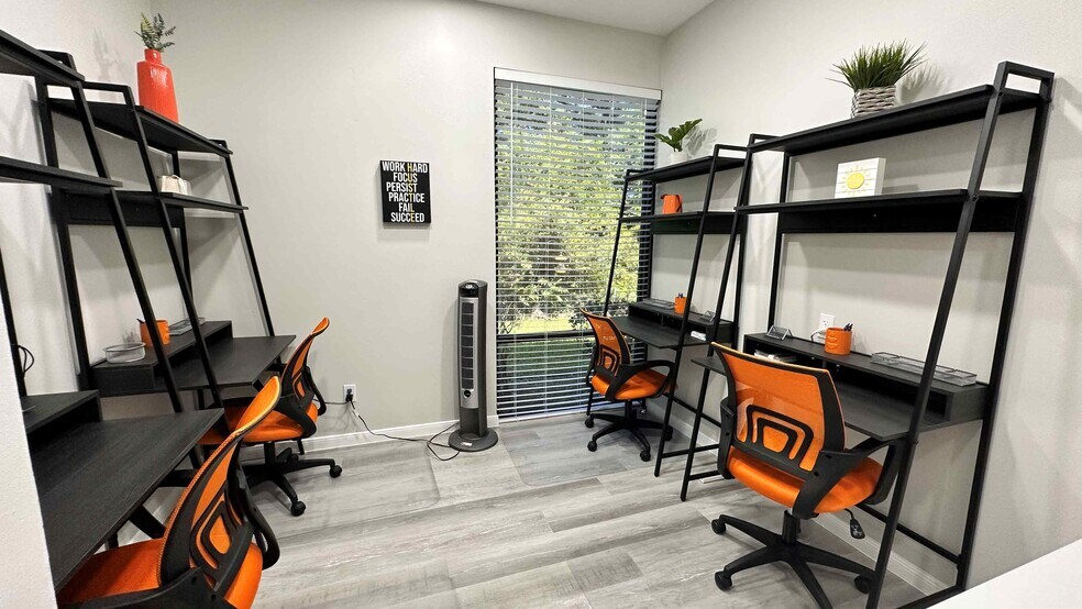 More Photos Of 618 W Main St, League City Medical For Lease