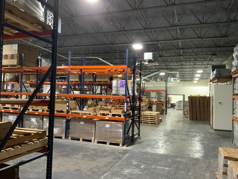 More Photos Of 2890 Market Loop, Southlake Light Manufacturing For Sale
