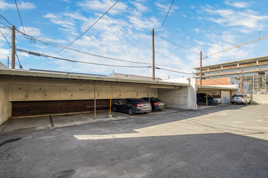 More Photos Of 5516 Virginia Ave, Los Angeles Multifamily For Sale