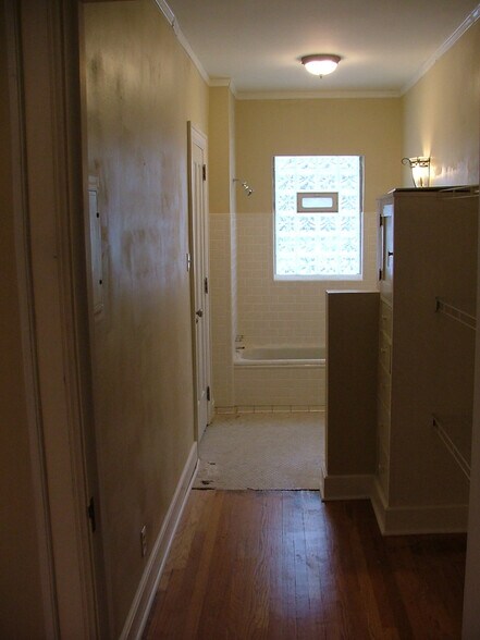 More Photos Of 317 E 38th St, Indianapolis Apartments For Sale