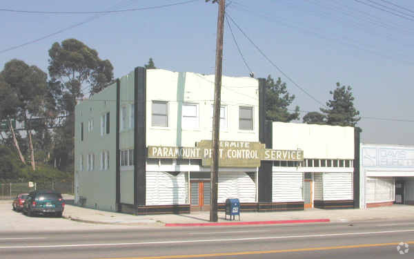 Primary Photo Of 2019-2023 Riverside Dr, Los Angeles Storefront Retail Office For Lease