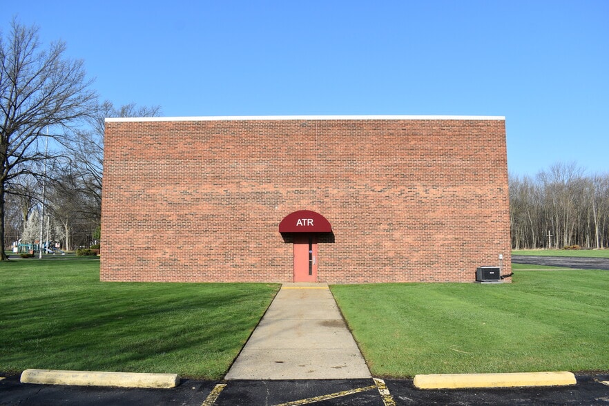 More Photos Of 35781 Stevens Blvd, Eastlake Schools For Sale