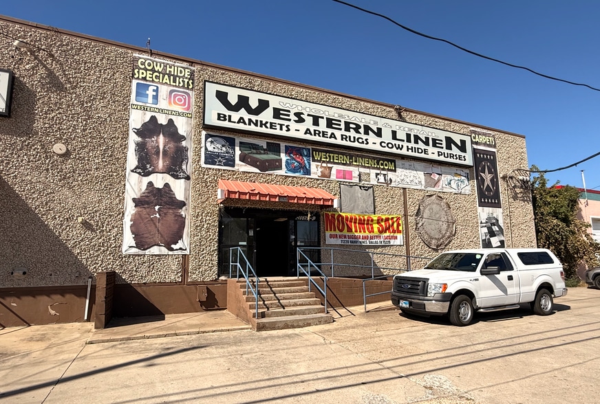 Primary Photo Of 10679 Harry Hines Blvd, Dallas Showroom For Lease