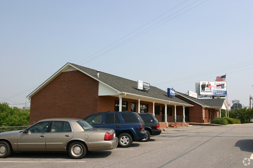 Primary Photo Of 120 Pump Station Rd, Statesville Self Storage For Lease