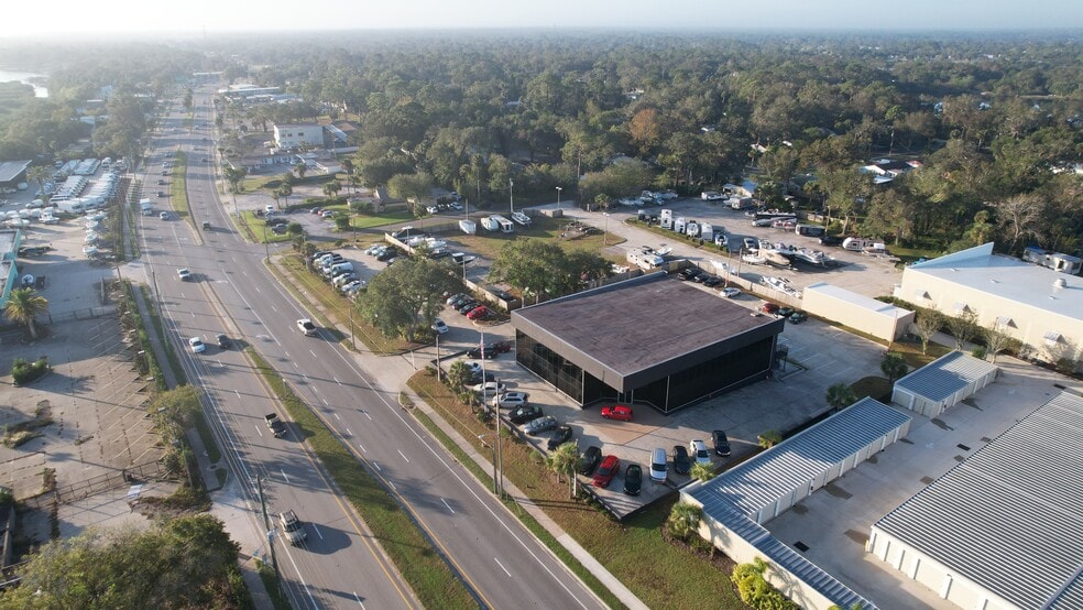 More Photos Of 1300 N Dixie Fwy, New Smyrna Beach Auto Dealership For Sale