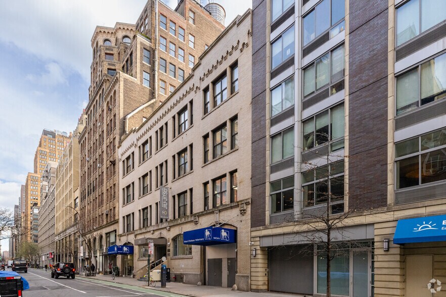 More Photos Of 244-250 W 26th St, New York Office For Sale