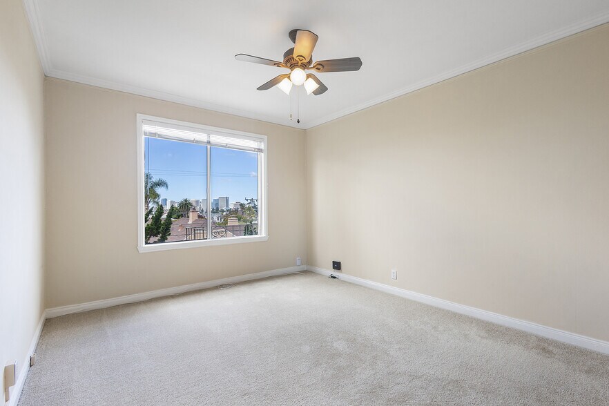 More Photos Of 1001 Warfield Ave, Oakland Apartments For Sale