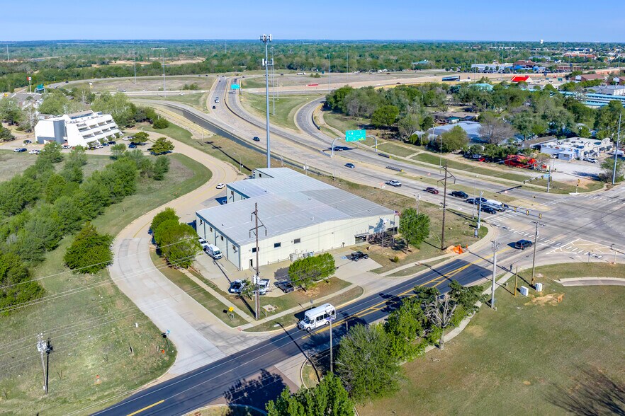 More Photos Of 2451 Van Buren St, Norman Warehouse For Sale