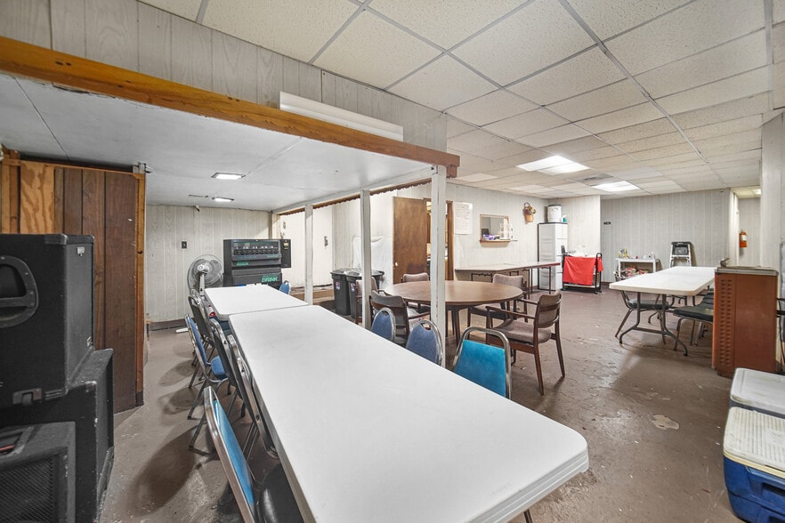 More Photos Of 4727 S Wabash Ave, Chicago Religious Facility For Sale
