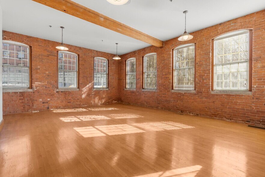 More Photos Of 495 Blake St, New Haven Office For Lease